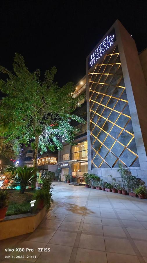 Tgv Hotel Ahmedabad Extérieur photo